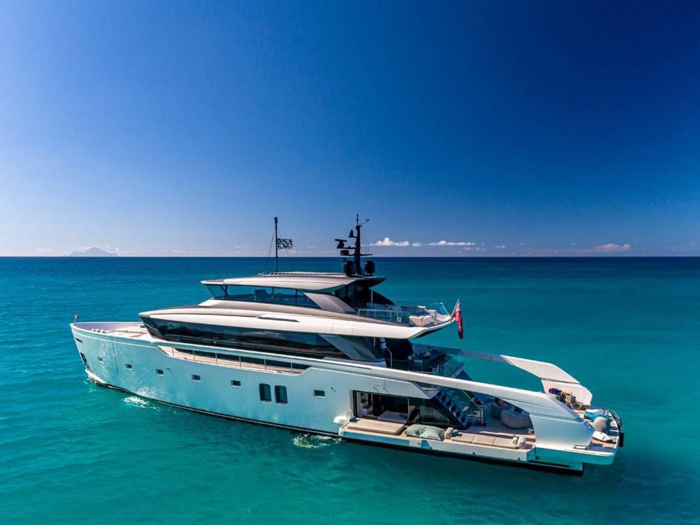 1.2 Luxury yacht ANOTHER ONE.jpg