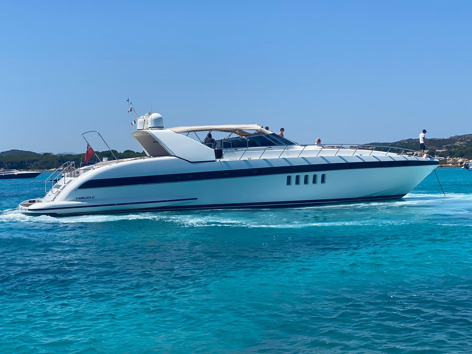 1.2 Luxury yacht AQUARIUS M.jpg