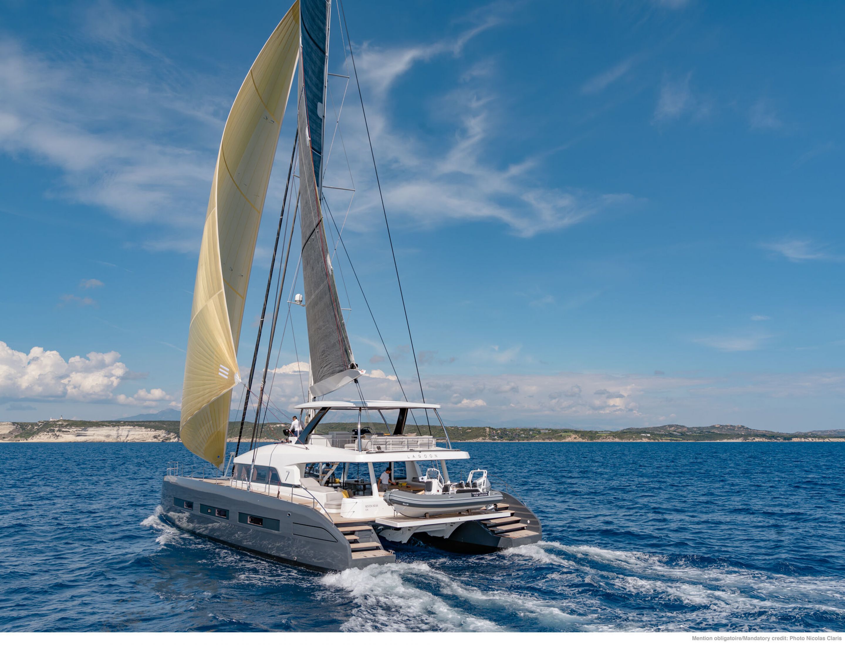 1.2 Luxury yacht SYLENE (sistership).jpg