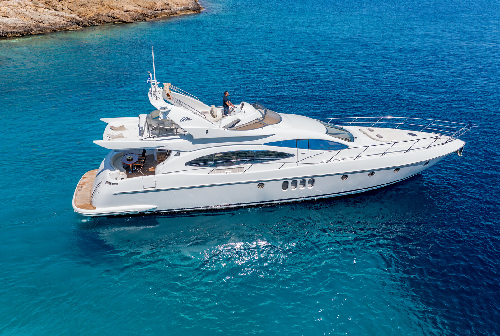 1.2 Motor yacht DREAM.jpg