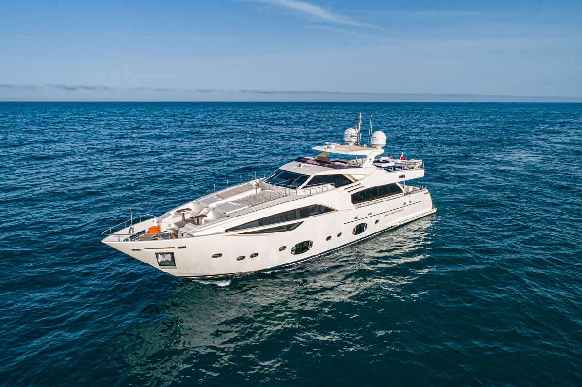 1.2 Motor yacht NIKO III a.jpg