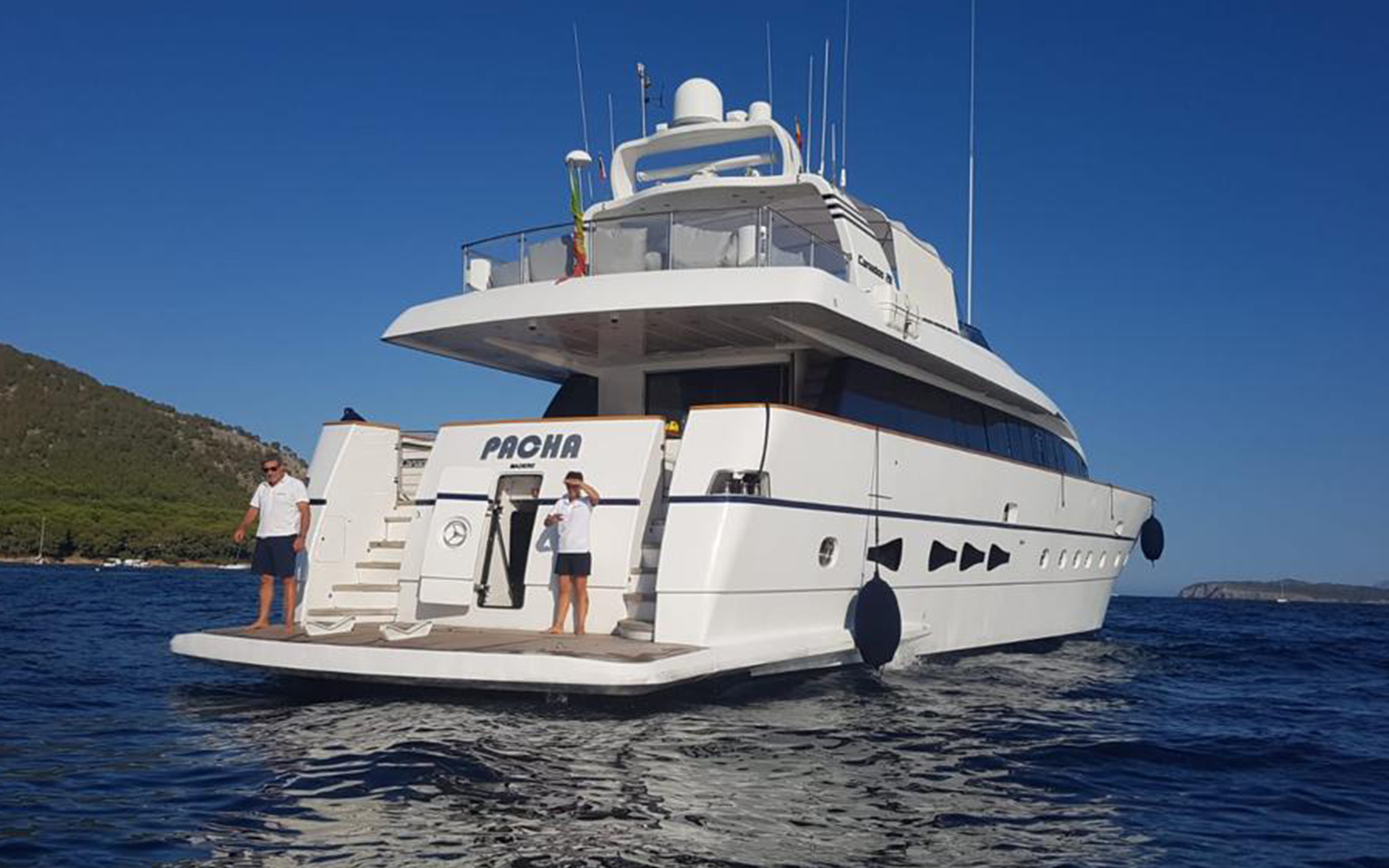 1.2 Motor yacht PACHA.jpg