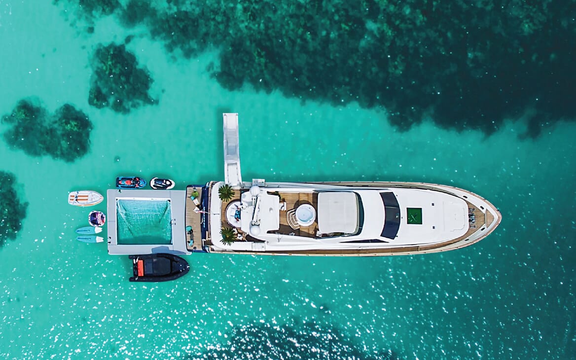 1.3 Motor yacht FOR YOUR EYES ONLY.jpg