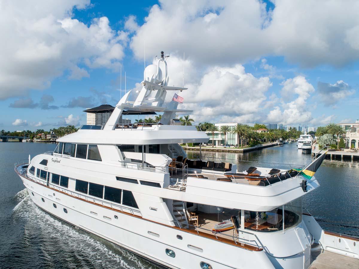 1.3 Motor yacht INSPIRED.jpg