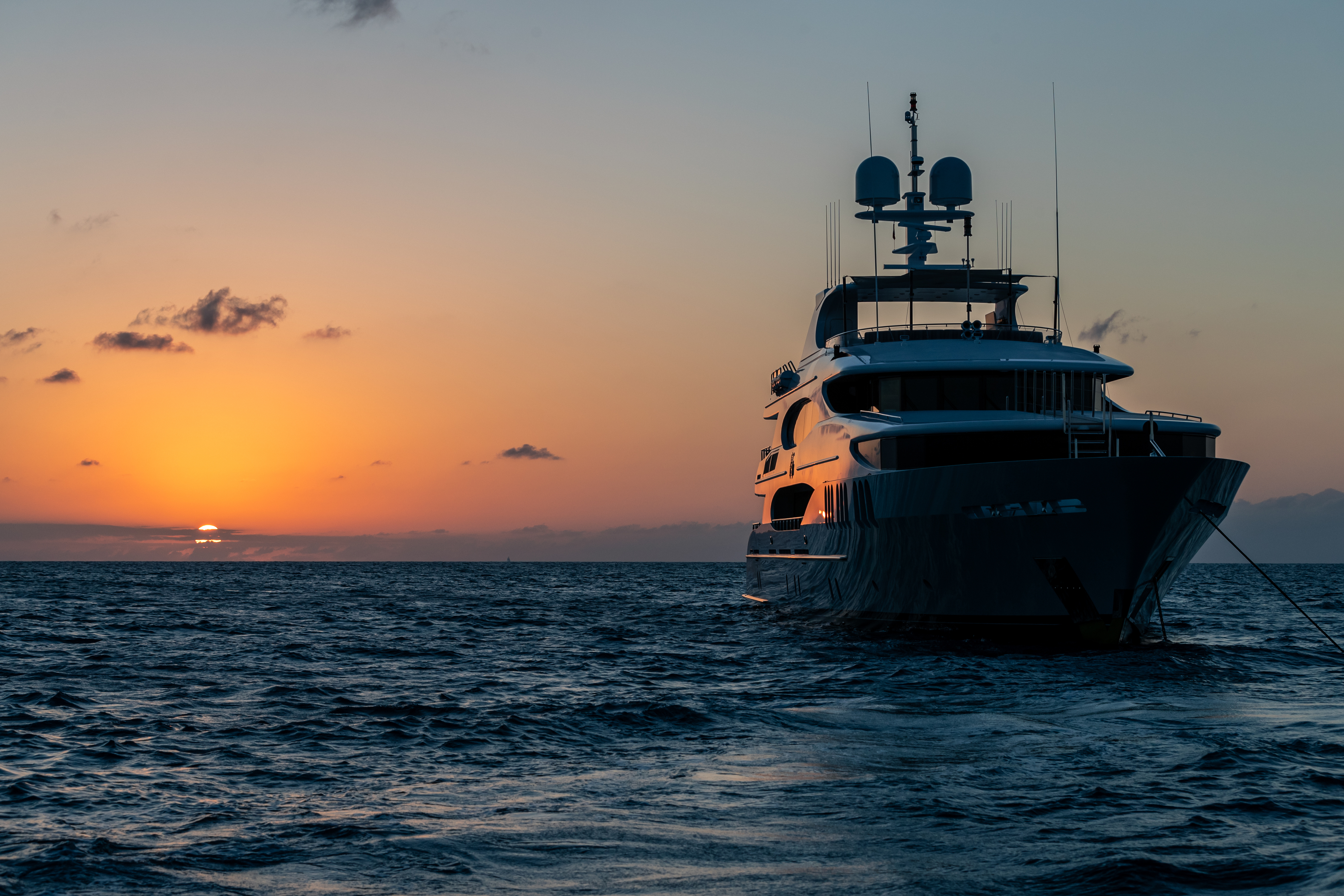 1.3 Motor yacht TCB.jpg