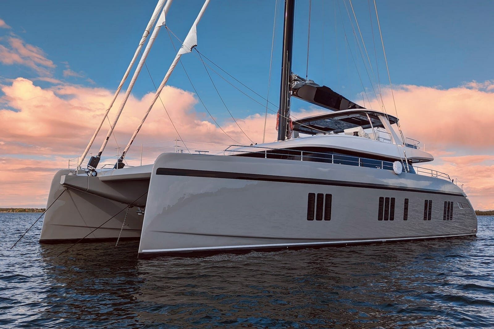 1.3 Super yacht GREYB.jpg