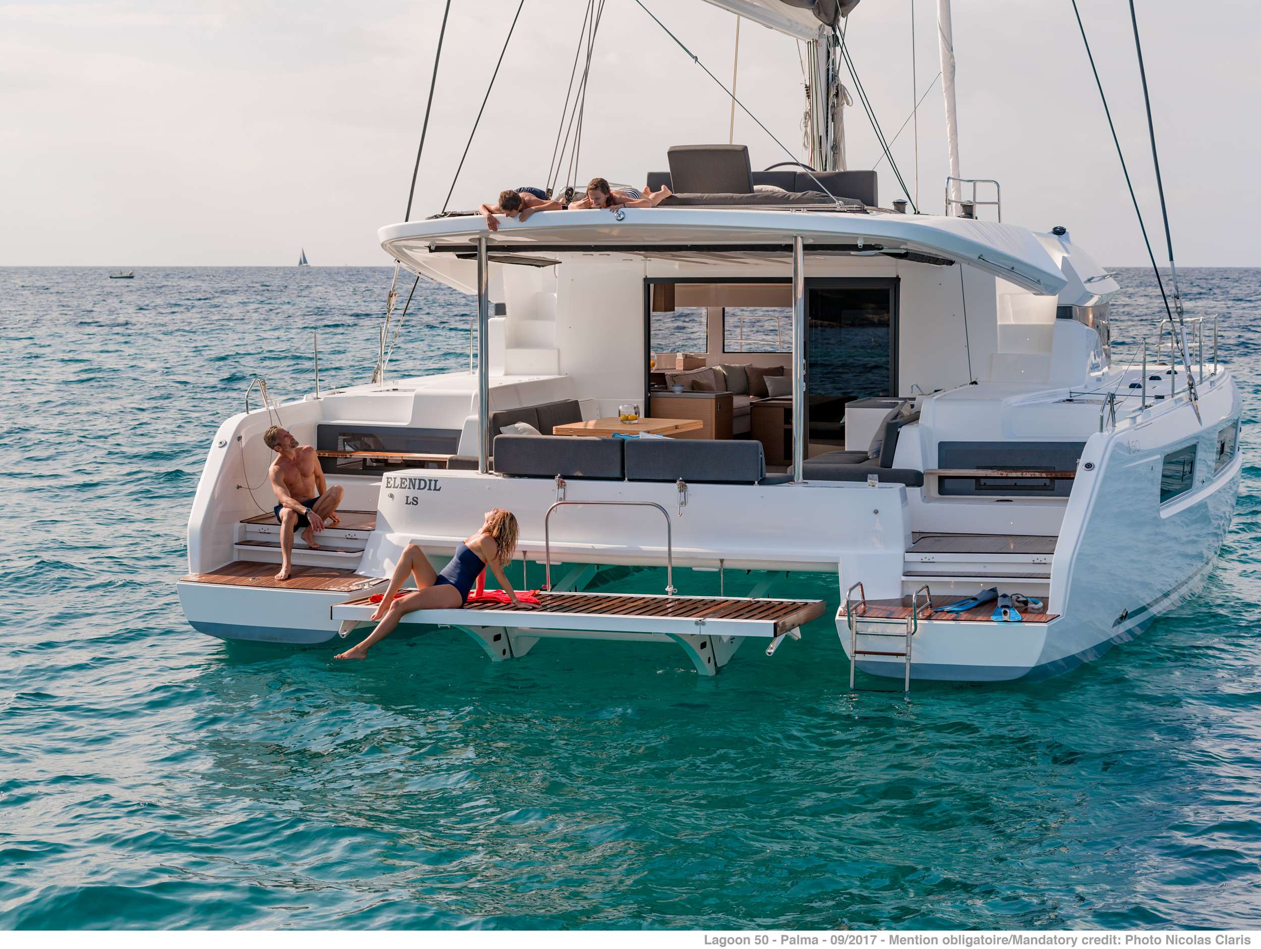 1.3 Super yacht ONEIDA 2.jpg