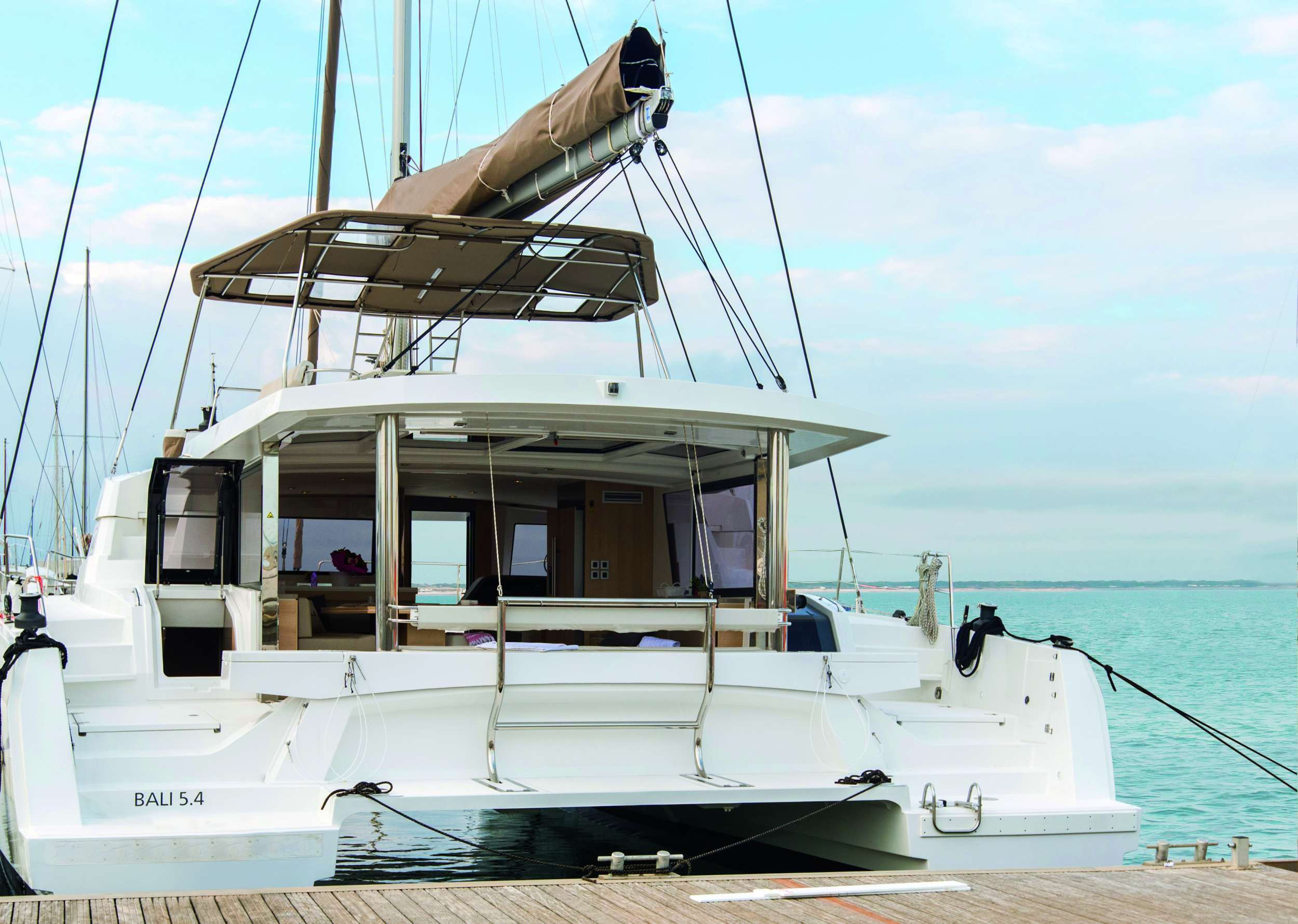 1.3 Superyacht ITHAKA.jpg