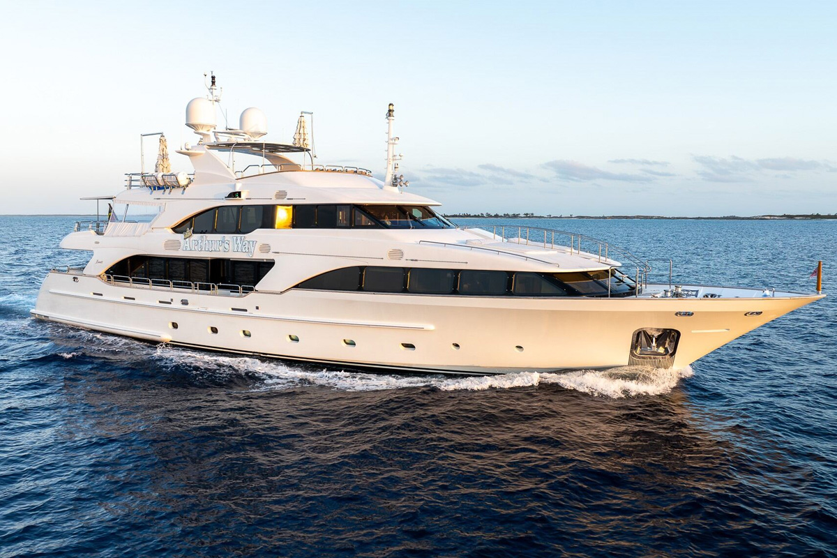 101 Luxur yacht ARTHURS WAY 121.jpg