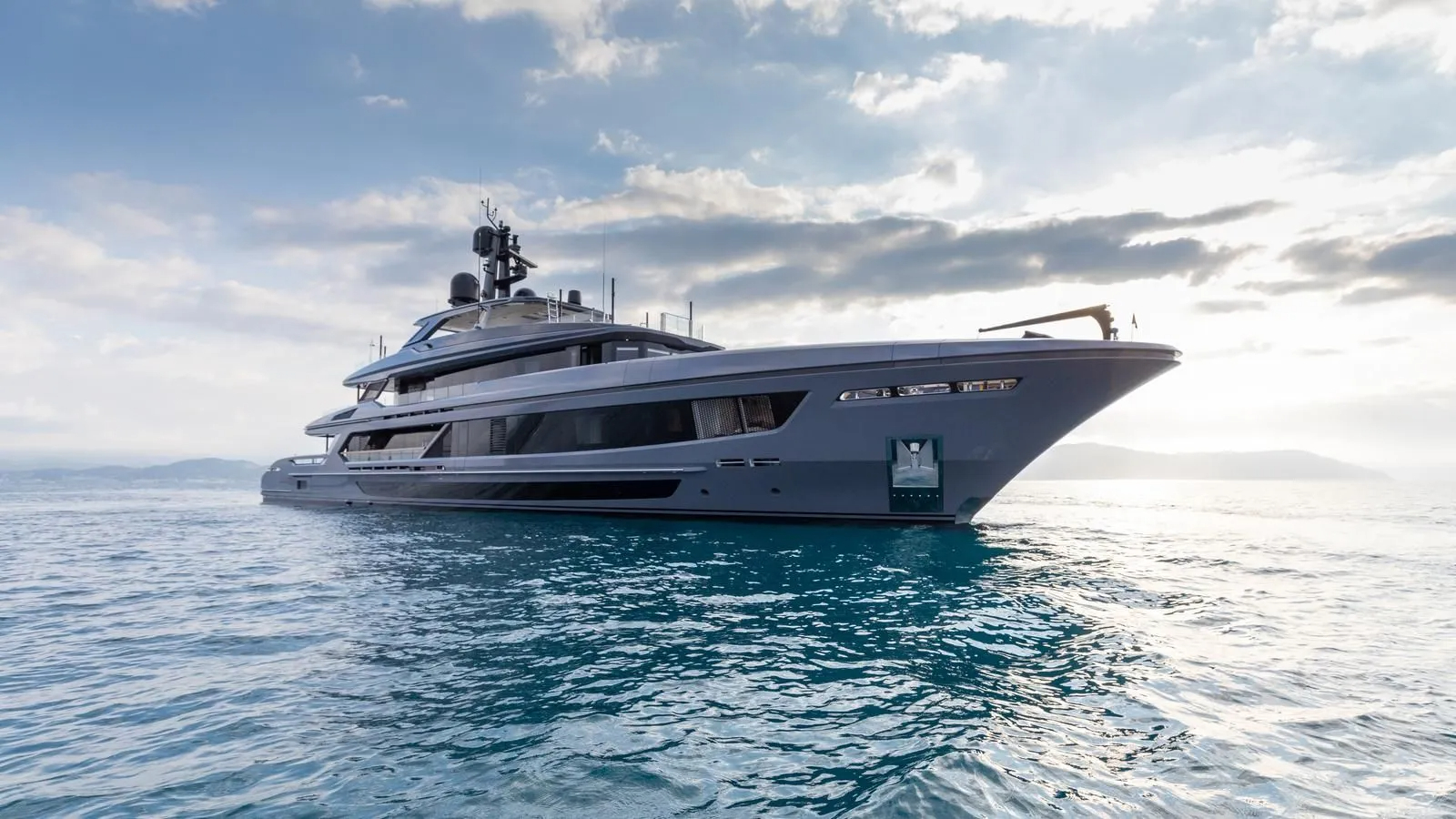 101 Luxury yacht AKULA.jpg