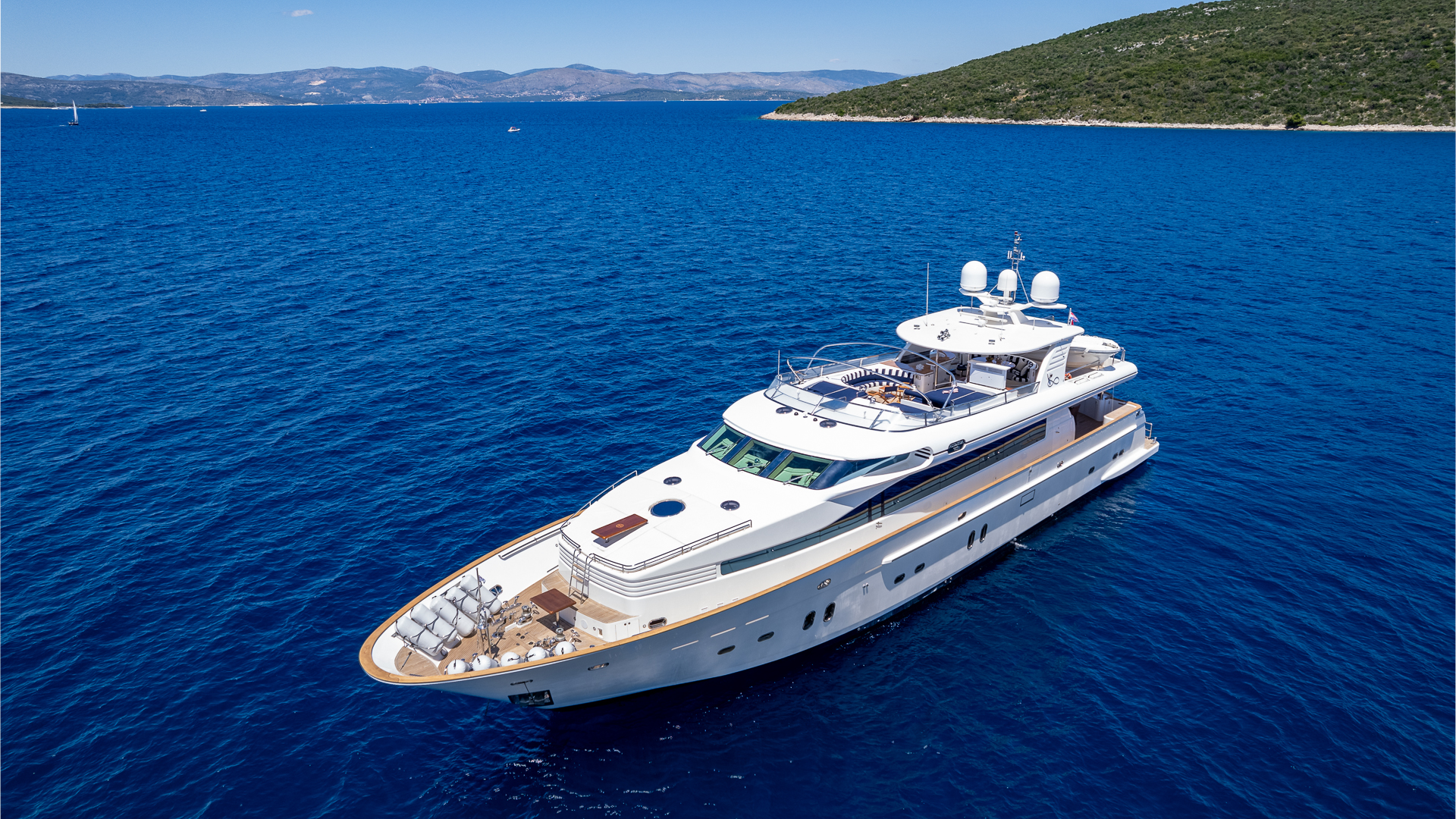 101 Luxury yacht CONTE STEFANI.jpg