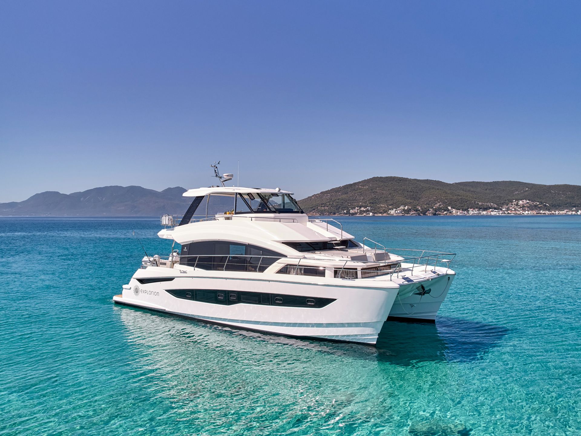 101 Luxury yacht EXPLORION.jpg