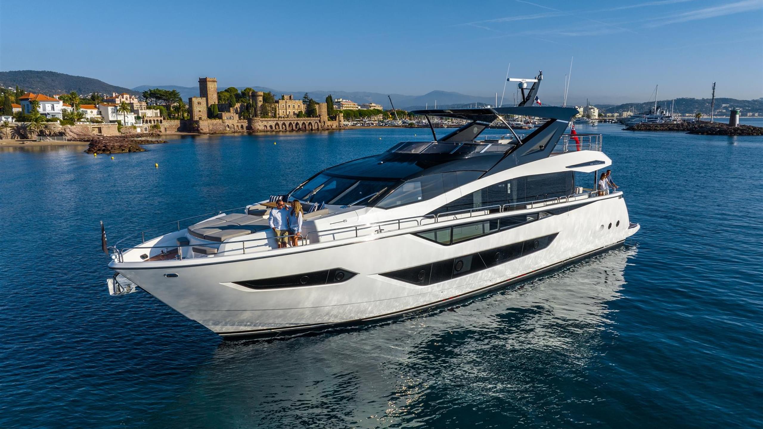 101 Luxury yacht MOWANA (sistership).jpg