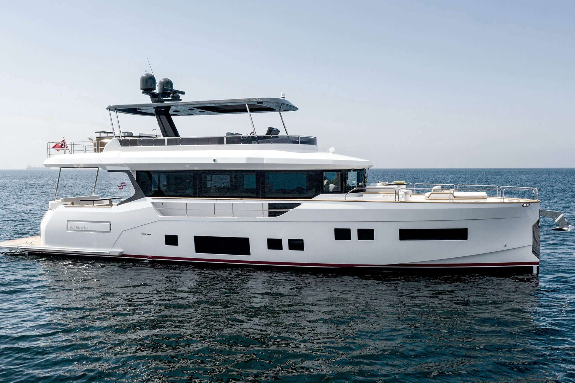 101 Luxury yacht NORMAN'S T4.jpg