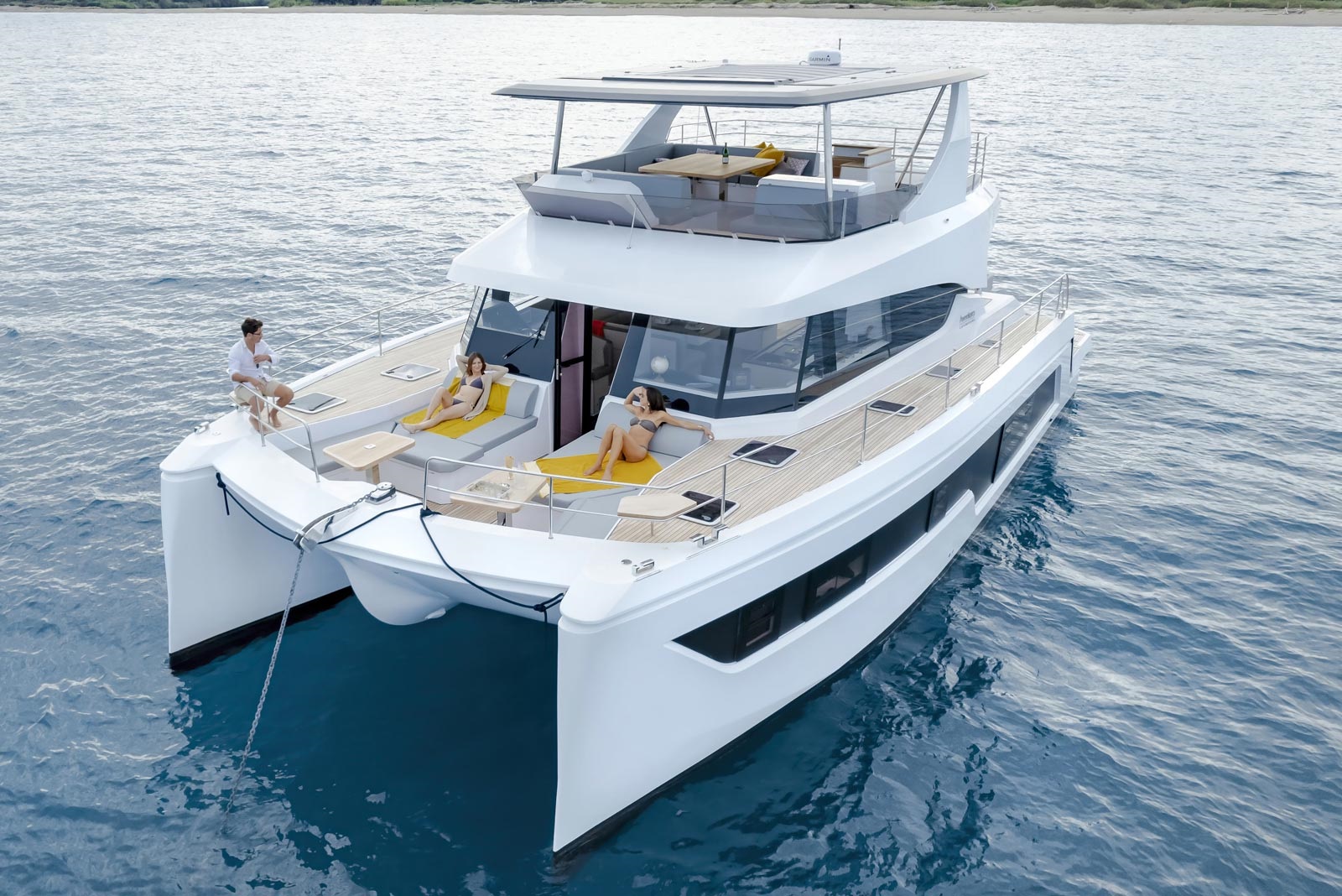 101 Luxury yacht NYD'AMOUR II (sistership).jpg