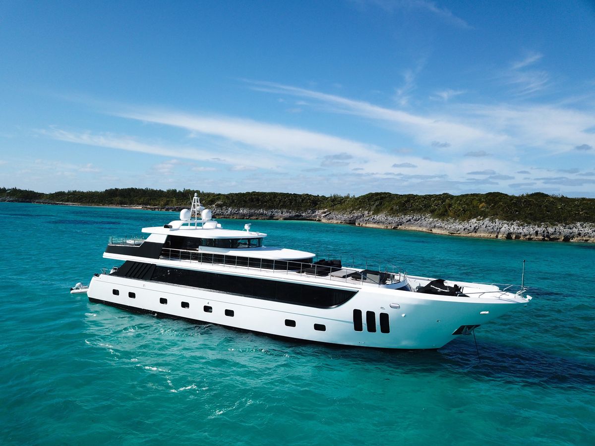 101 Luxury yacht PRIVILEGE.jpg