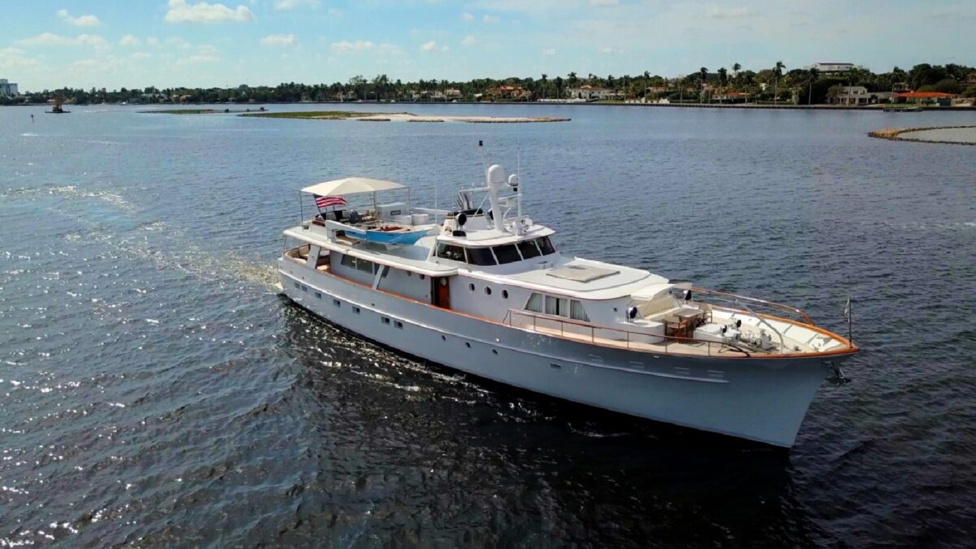 101 Luxury yacht SOVEREIGN.jpg