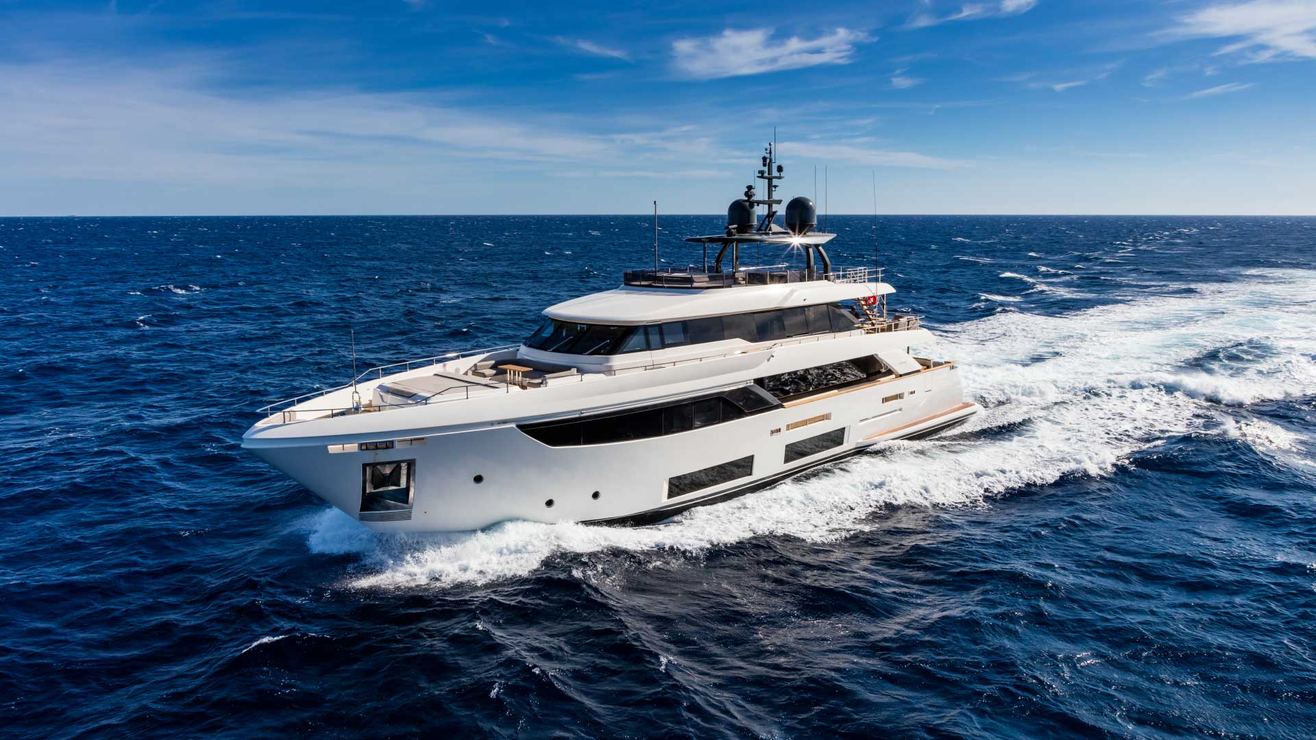 101 Luxury yacht UPSTREAM (sistership).jpg
