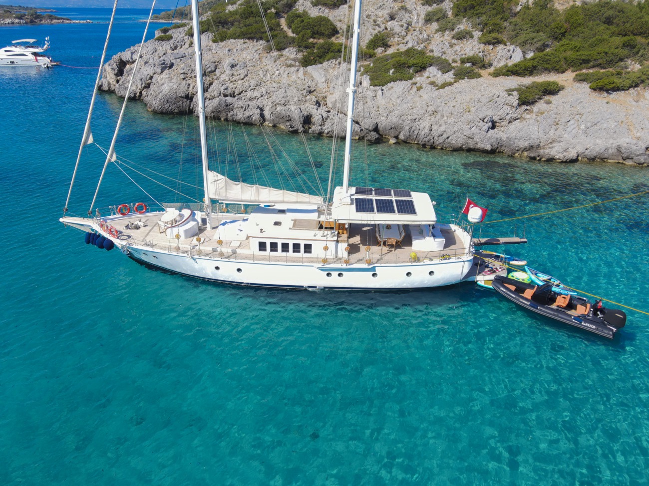 101 Motor sailer GAZELLA.jpg