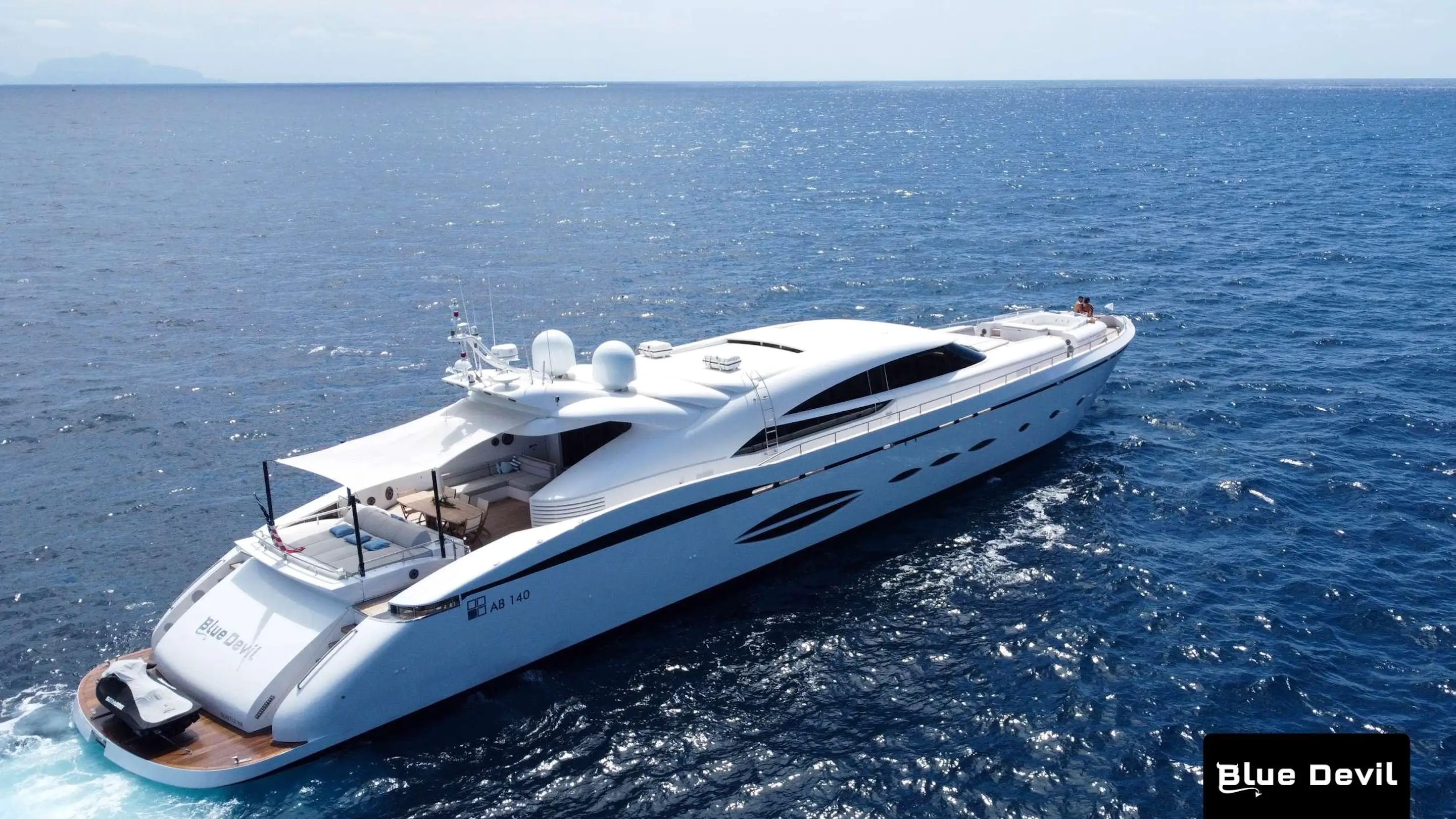 101 Motor yacht BLUE DEVIL.jpg