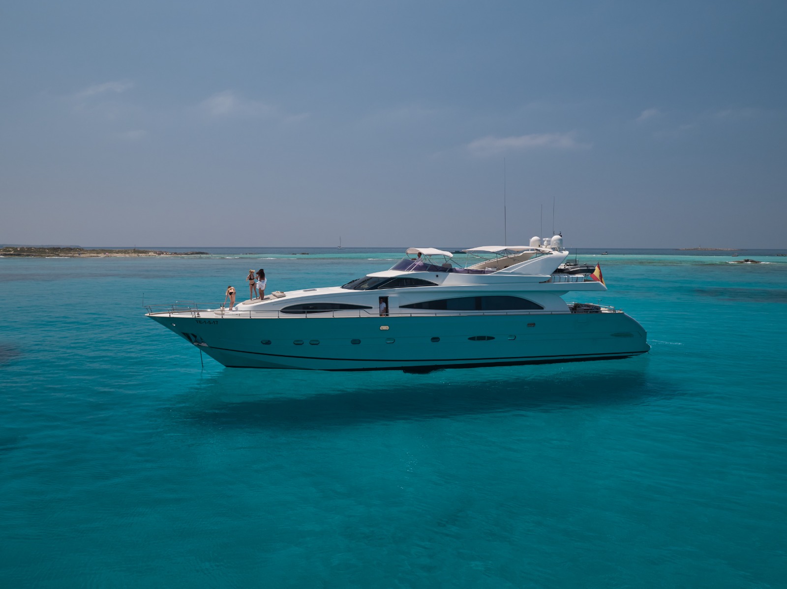 101 Motor yacht KIAWAH II.jpg