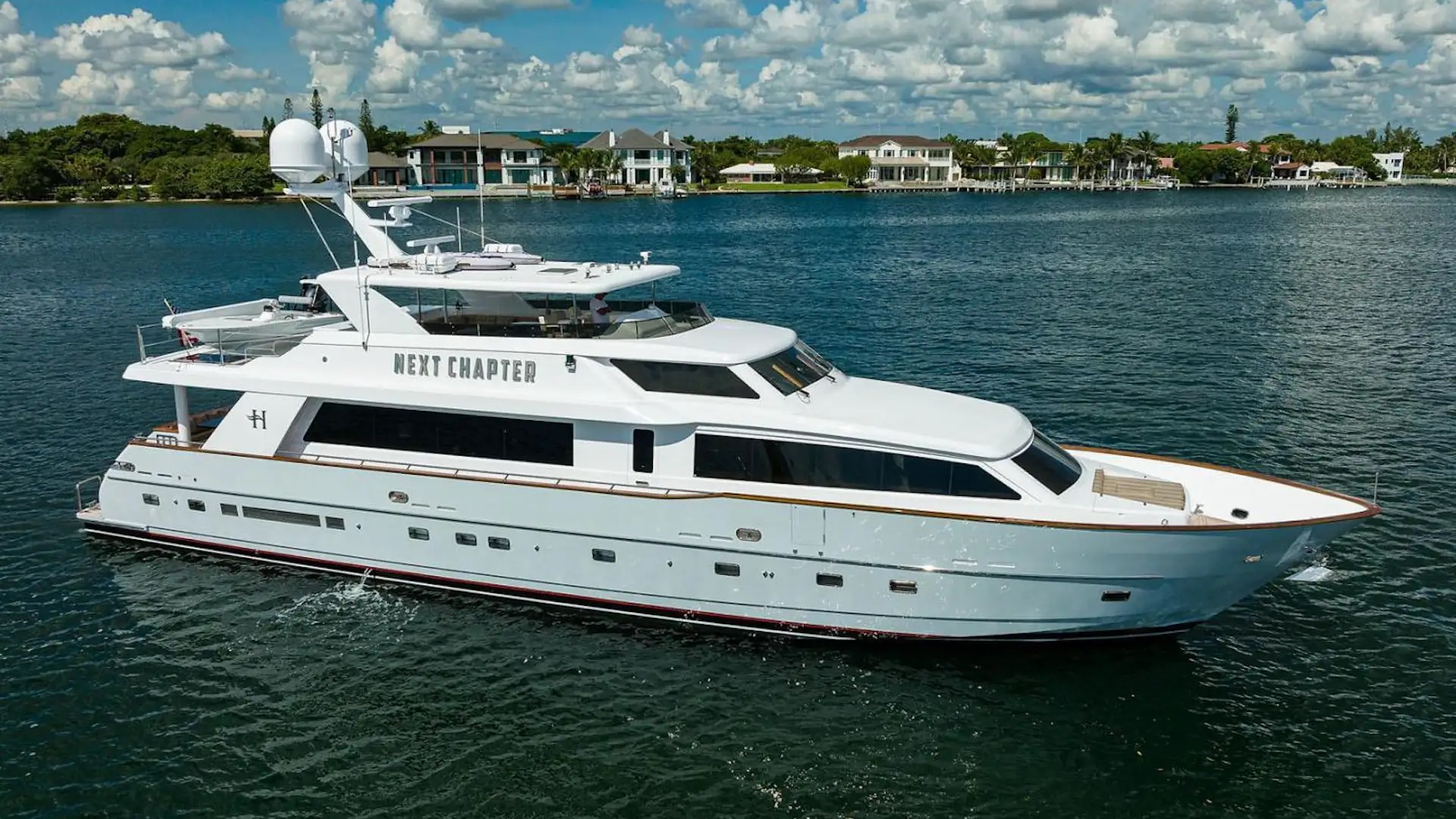 101 Motor yacht NEXT CHAPTER.jpg