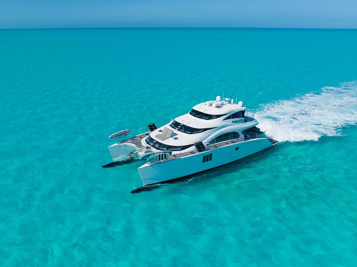 101 Motor yacht ROYAL RITA.jpg