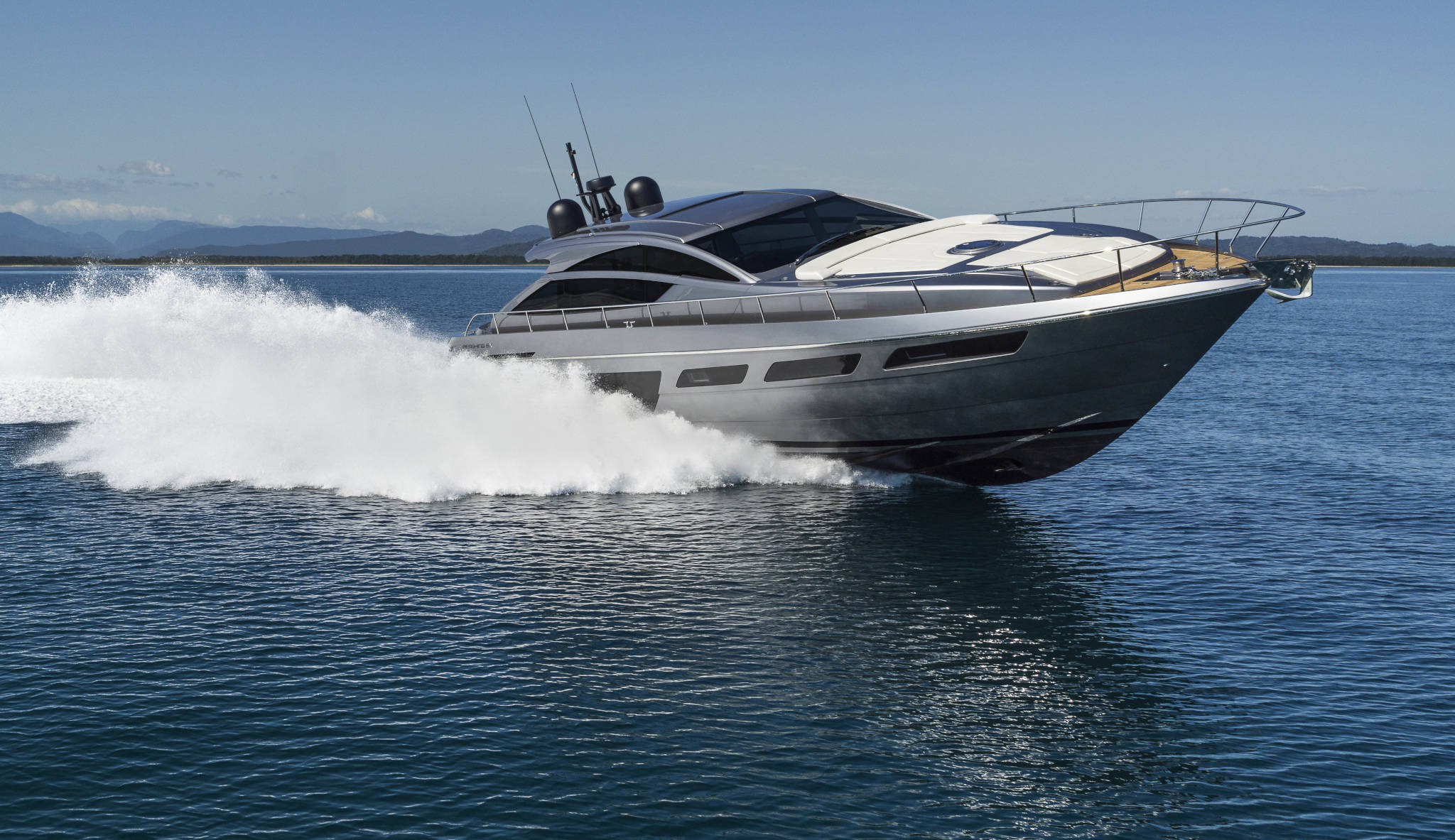 101 Motor yacht SAINTS.jpg