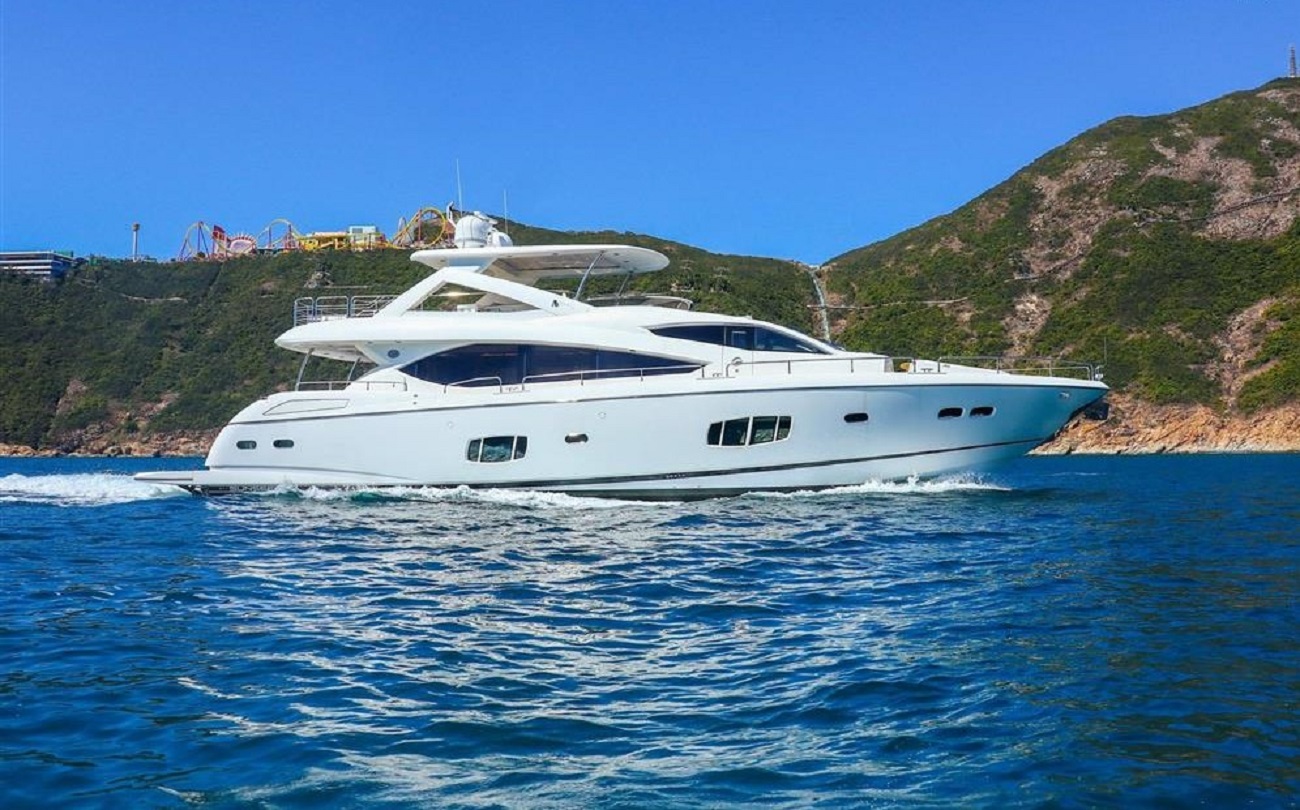 101 Motor yacht SHINE.jpg