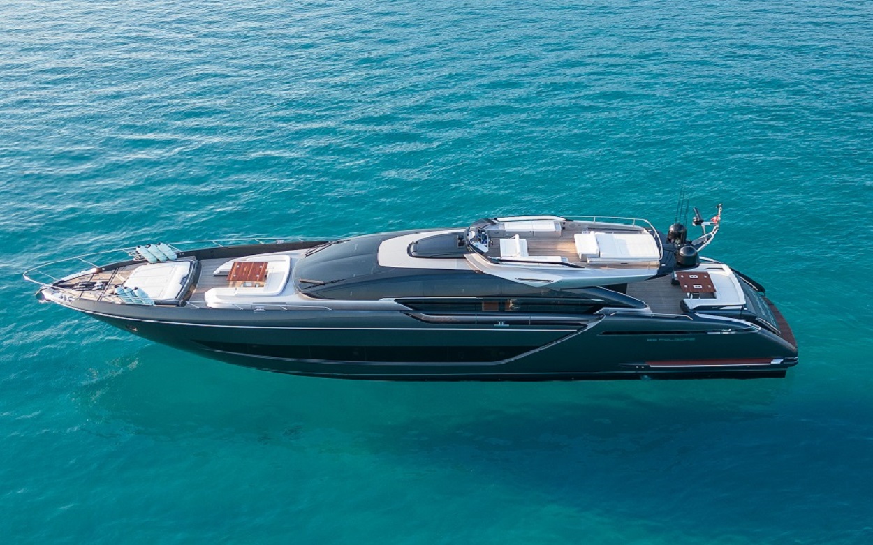101 Motor yacht SPACE COWBOY.jpg