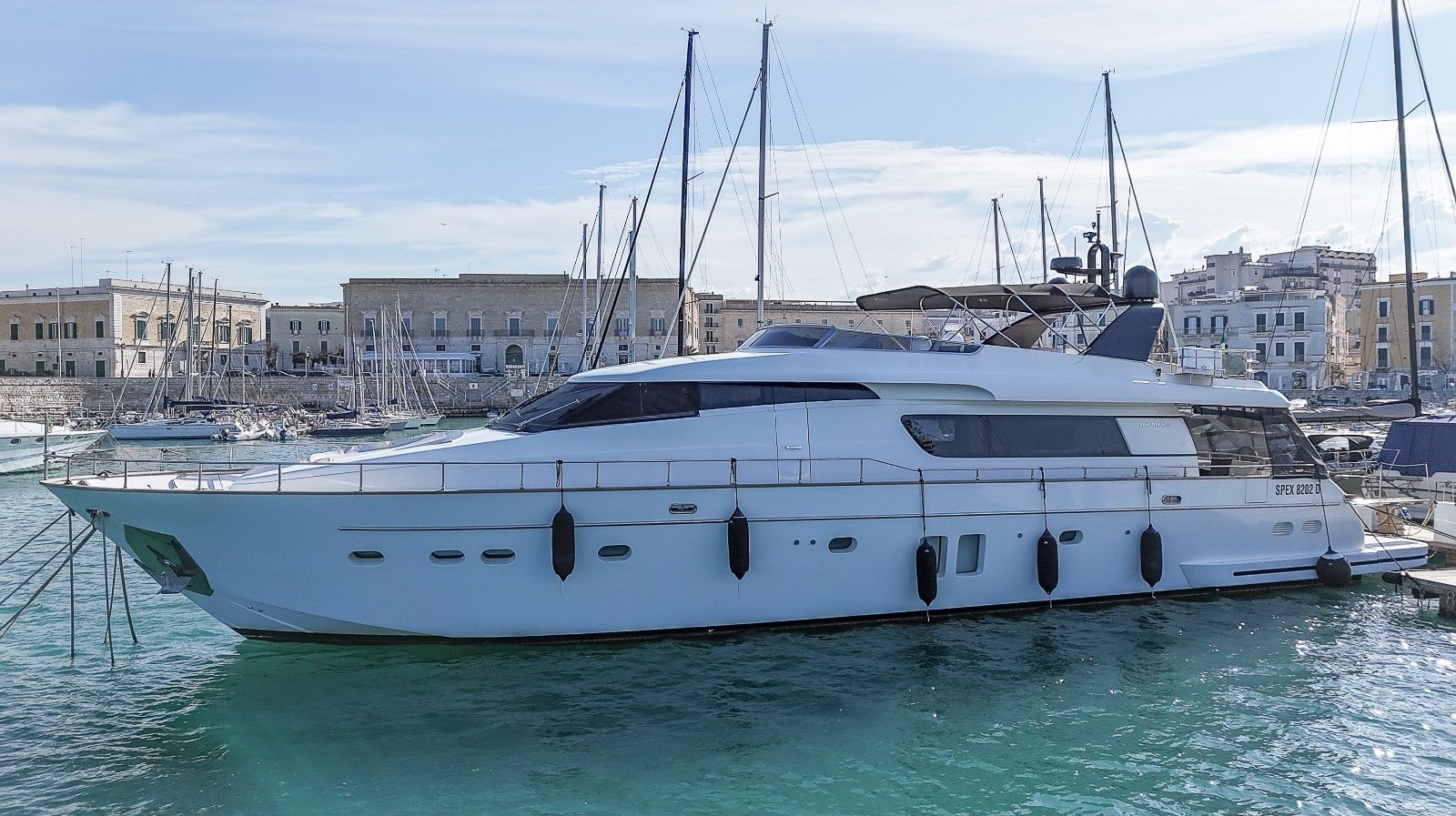 101 Motor yacht VITTORIA.jpg
