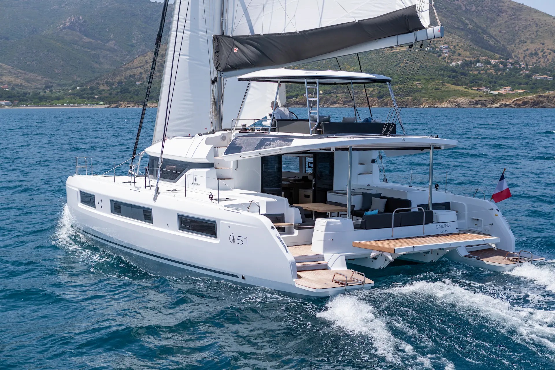 101 Sailing catamaran AEGEUS (sistership).jpg