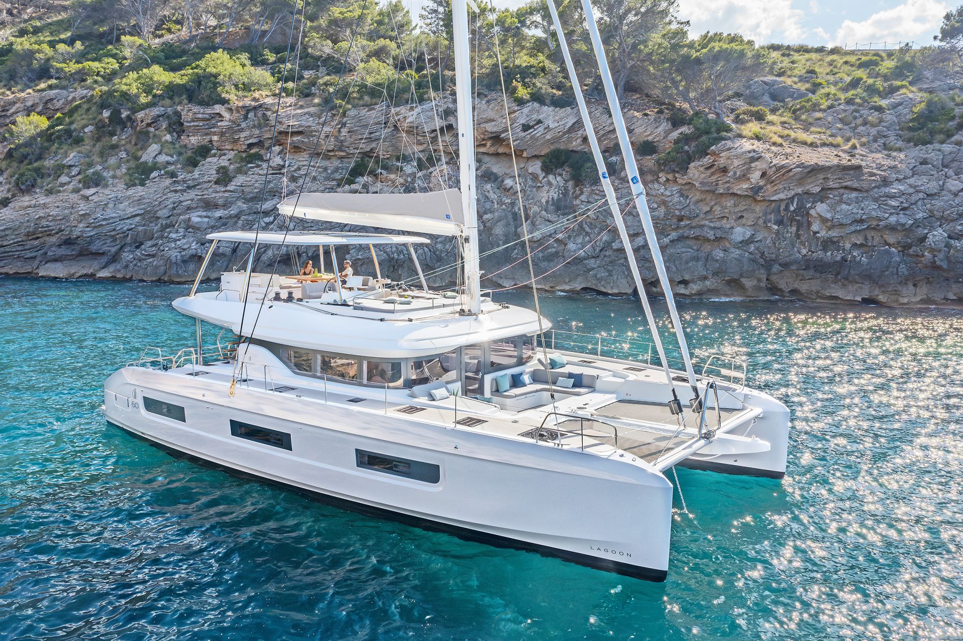 101 Sailing catamaran LADY M.jpg