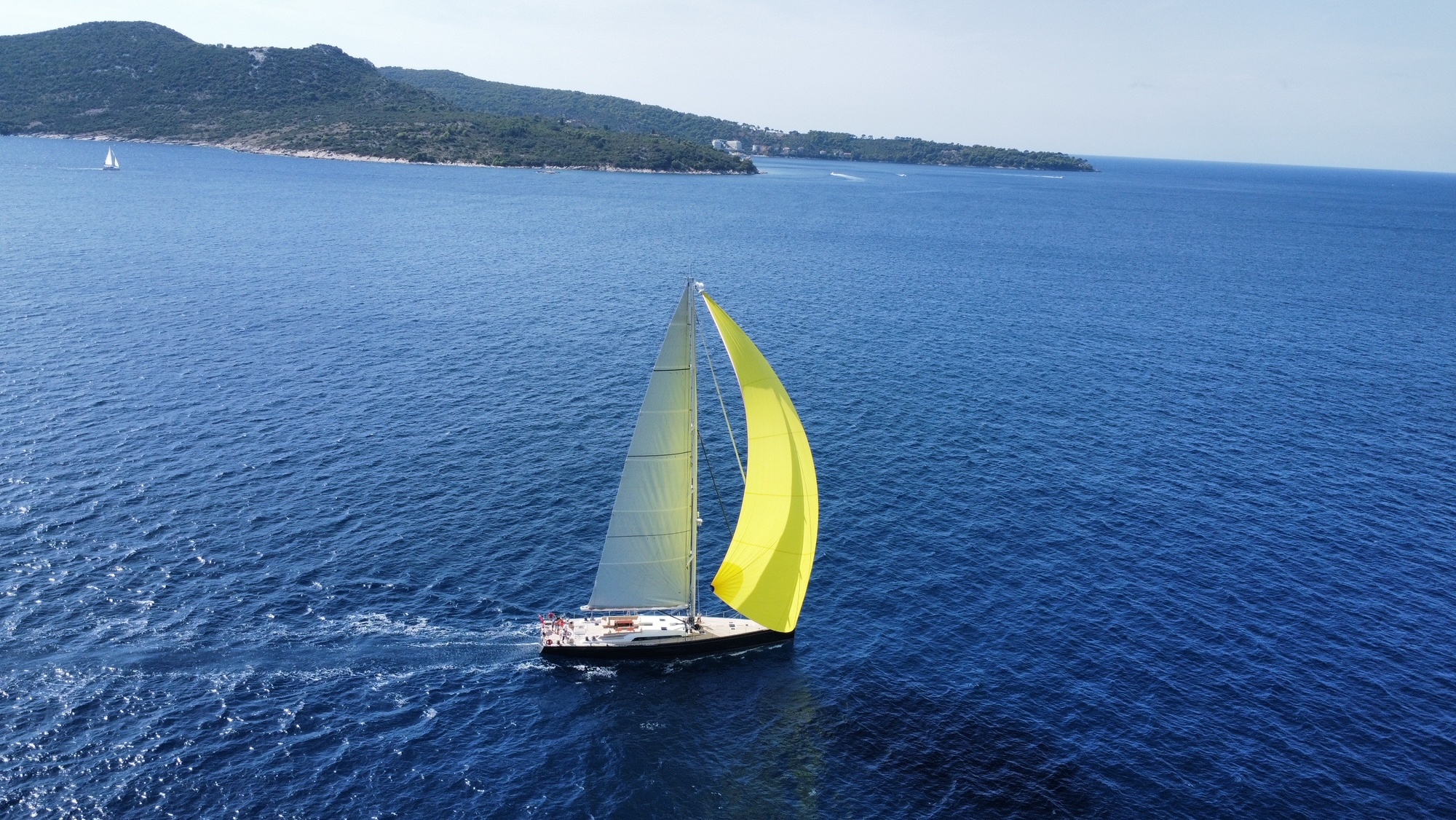 101 Sailing yacht ALIX.jpg