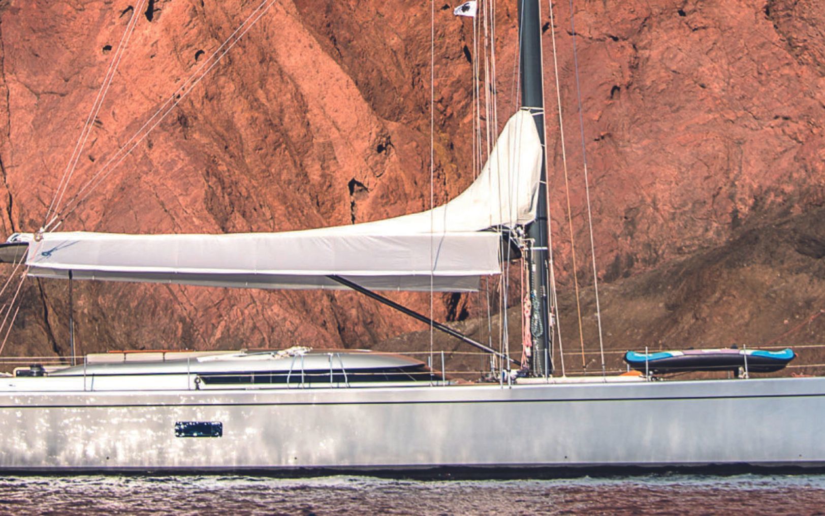 101 Sailing yacht LA LOEVIE.jpg