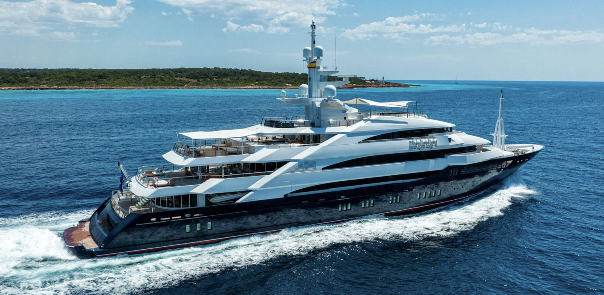 101 Superyacht AALTO.jpg