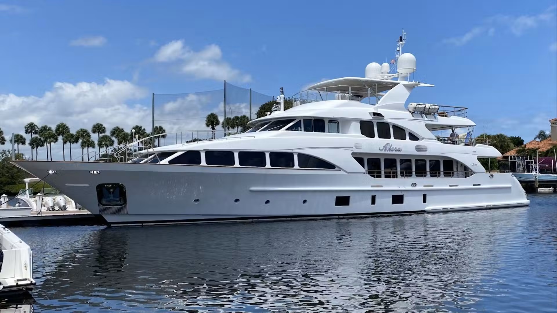 101 Superyacht ALLORA.jpg