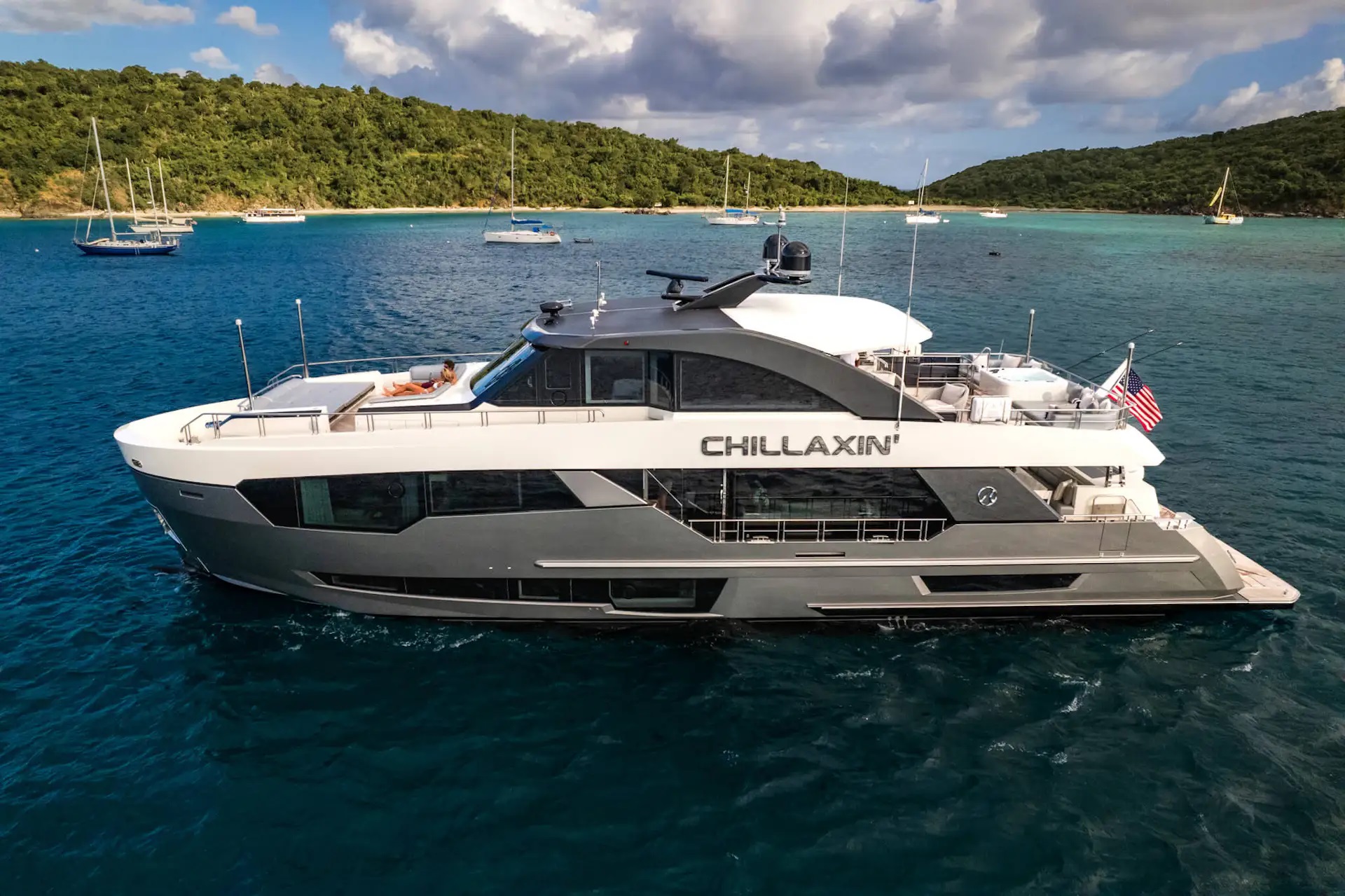 101 Superyacht CHILLAXIN.jpg