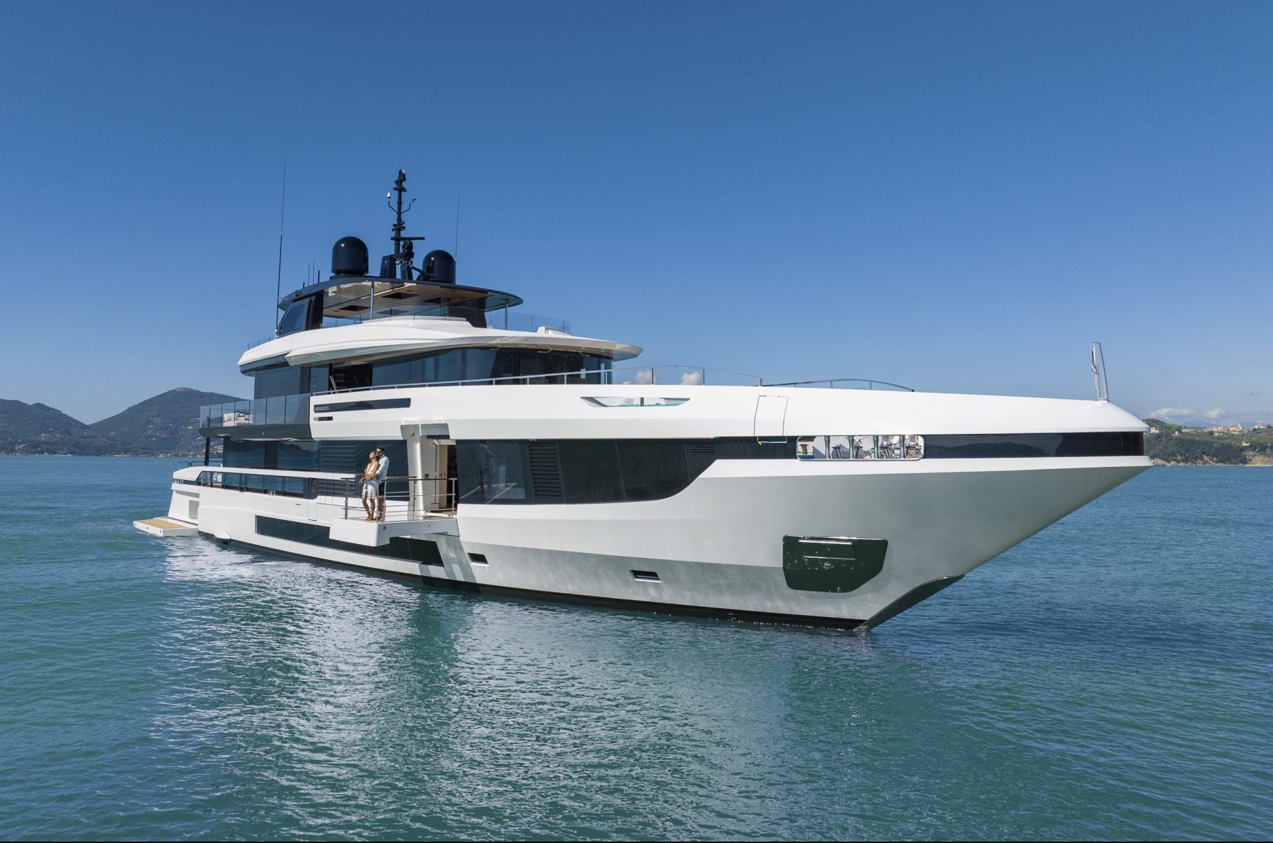 101 Superyacht EVA4EVA (sistership).jpg