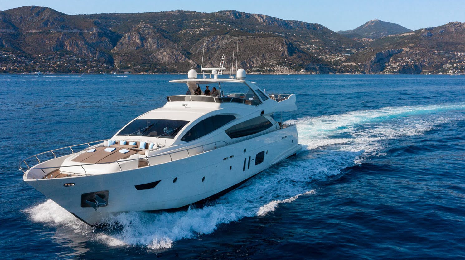 101 Superyacht GRACE.jpg