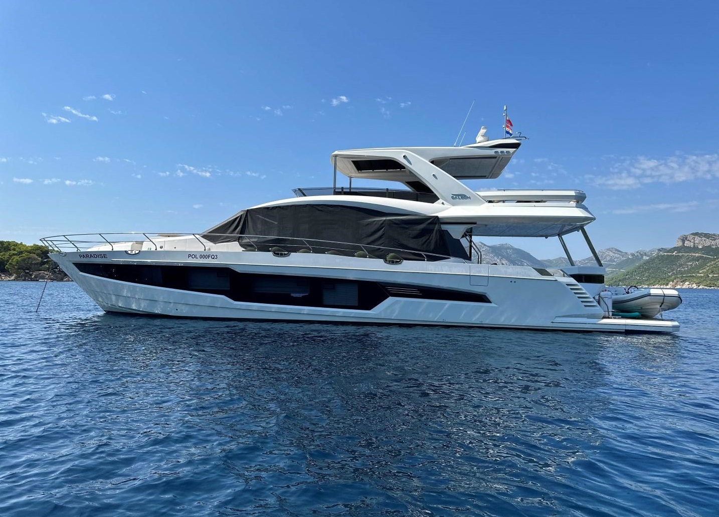 101 Superyacht PARADISE.jpg