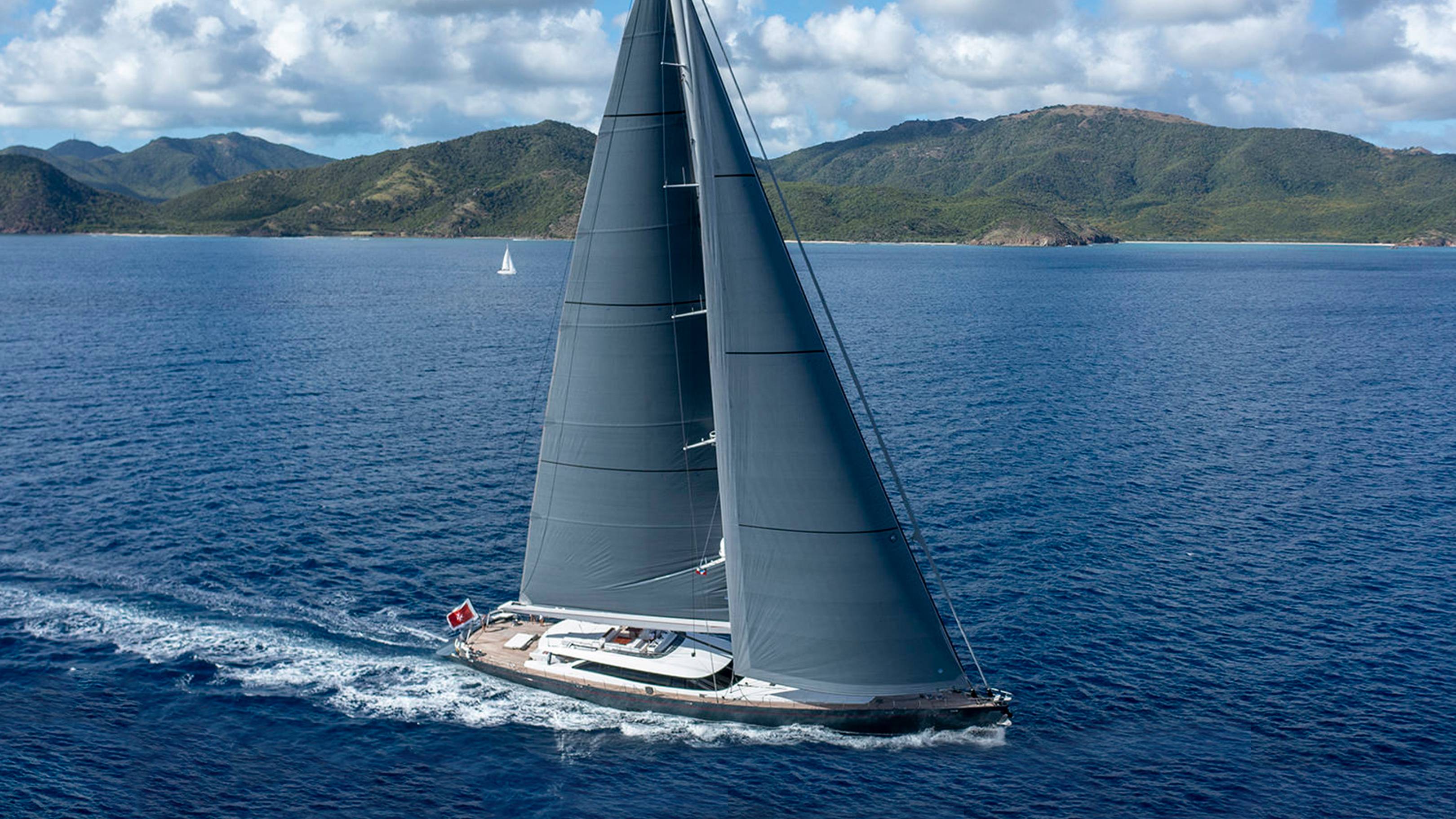 101 Superyacht RED DRAGON.jpg