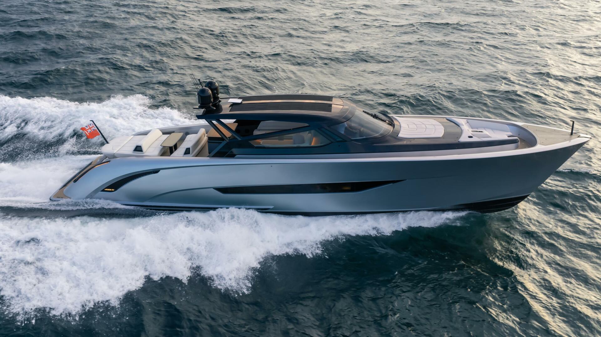 101 Superyacht SWEETWATER.jpg