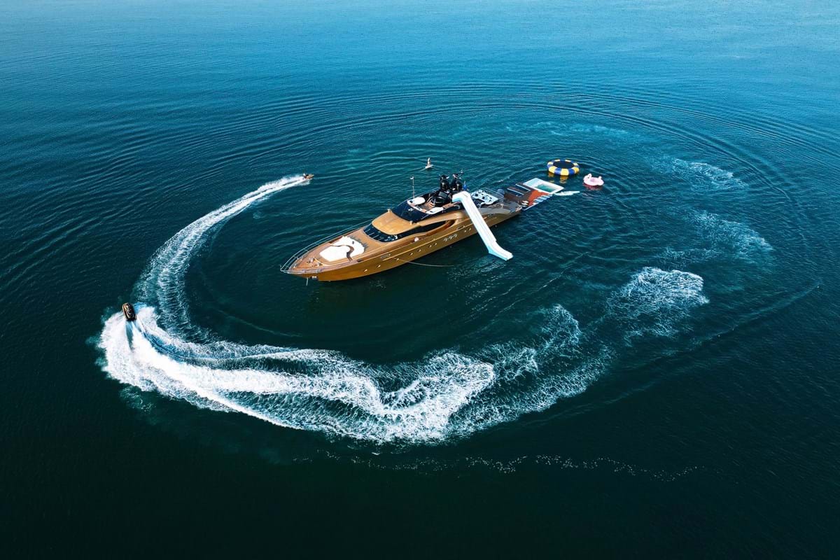102 Luxury yacht 42M PALMER JOHNSON.jpg