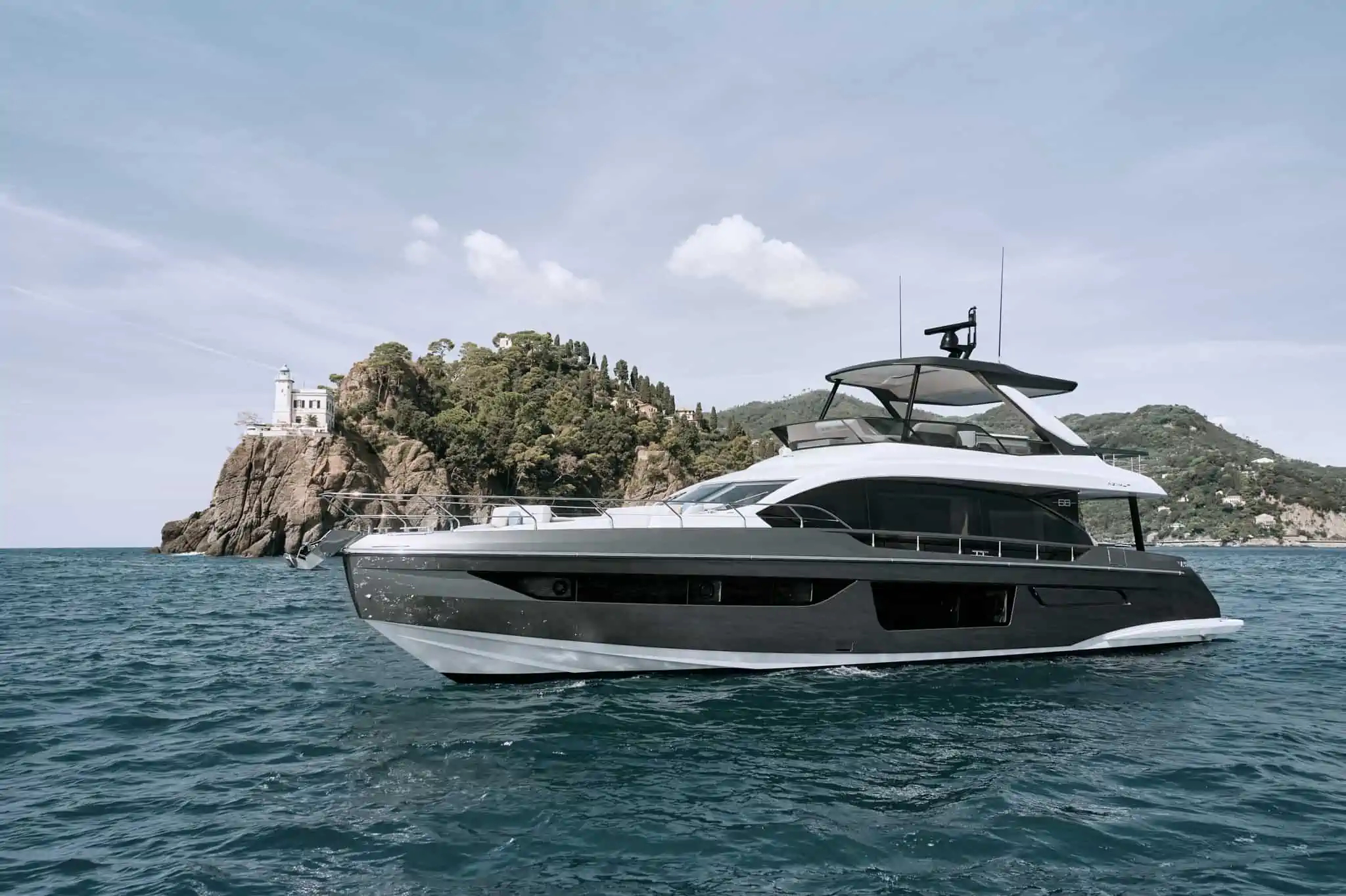 102 Luxury yacht AGLAYA.jpg