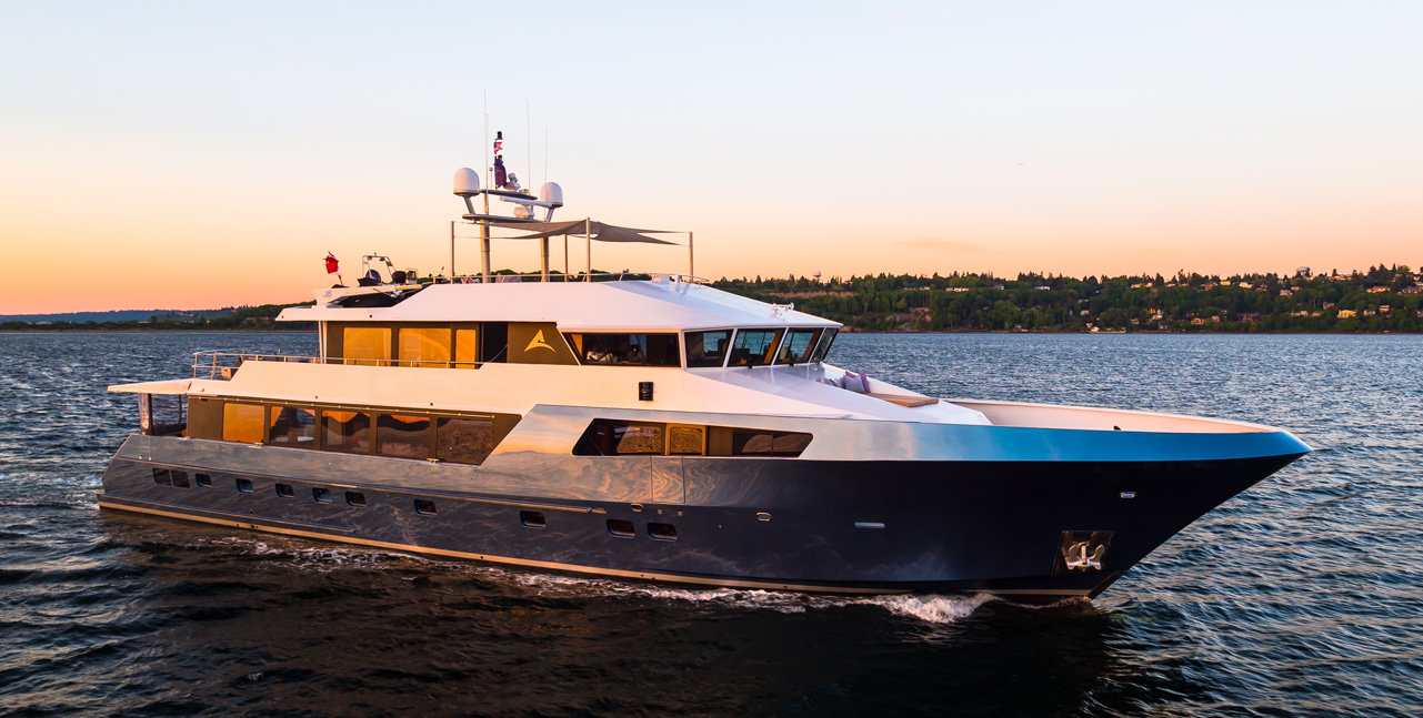 102 Luxury yacht ASCENTE.jpg