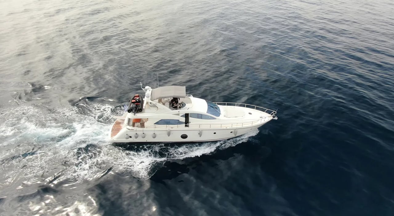 102 Luxury yacht BLUEWAVE.jpg