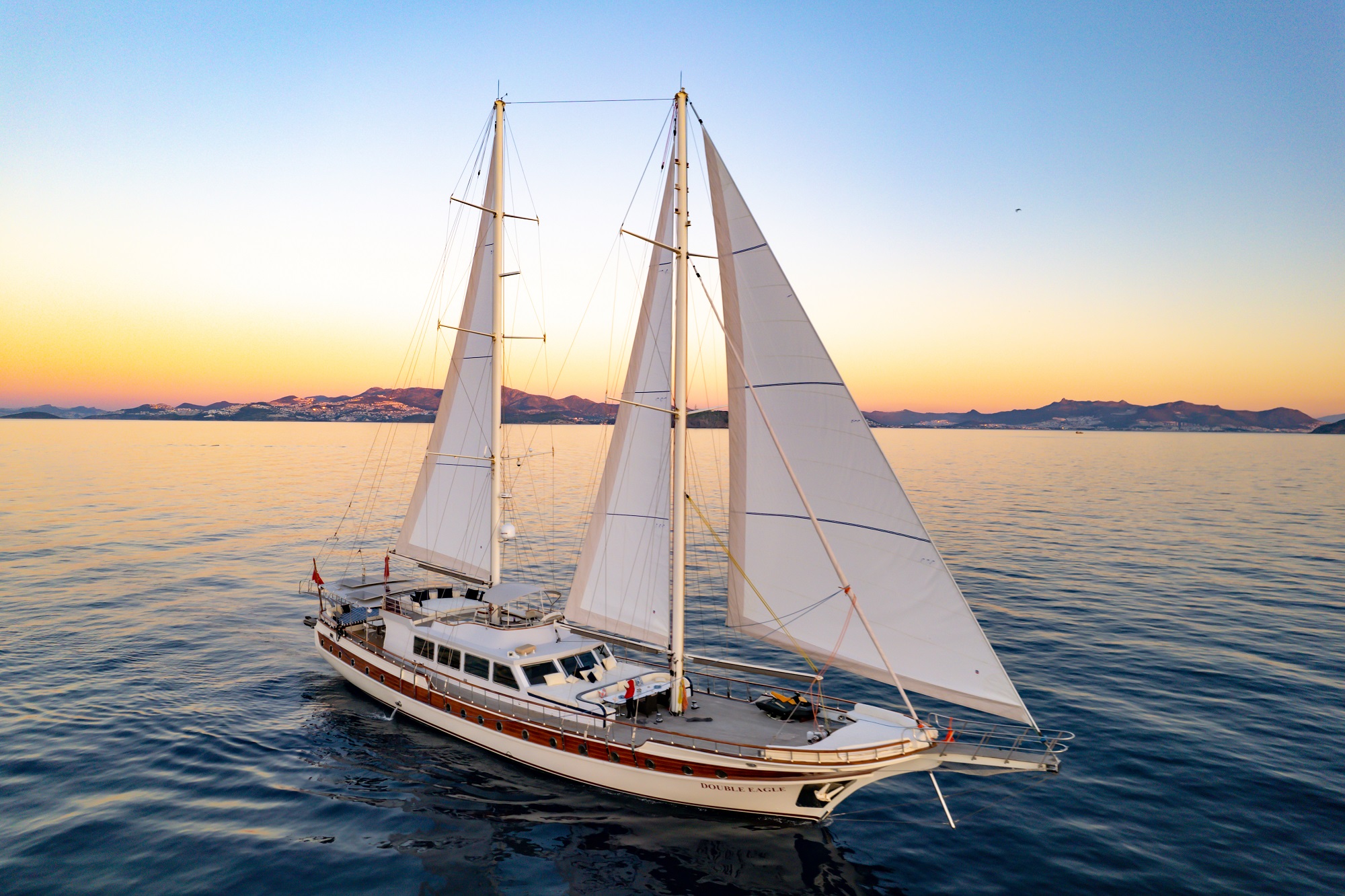 102 Luxury yacht DOUBLE EAGLE.jpg