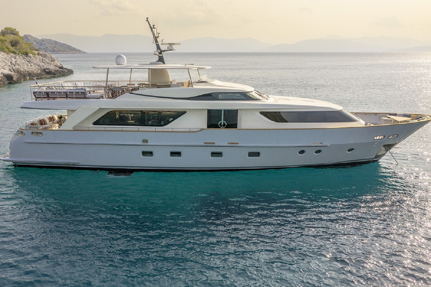 102 Luxury yacht ELYSIUM.jpg