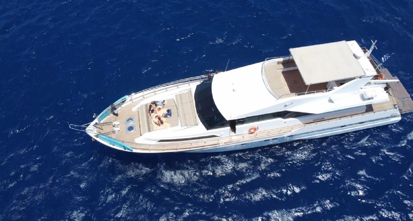 102 Luxury yacht LADY MIRTO.jpg